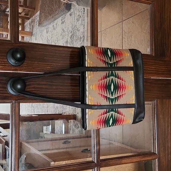 Gorgeous Colorful Southwest Native American Design Pendleton Tote Bag ❤️🤎🧡 - Picture 17 of 17